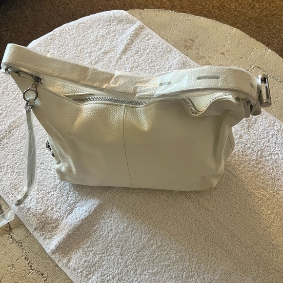 WHITE LEATHER SATCHEL… NEW WITH TAGS - Picture 2 of 14